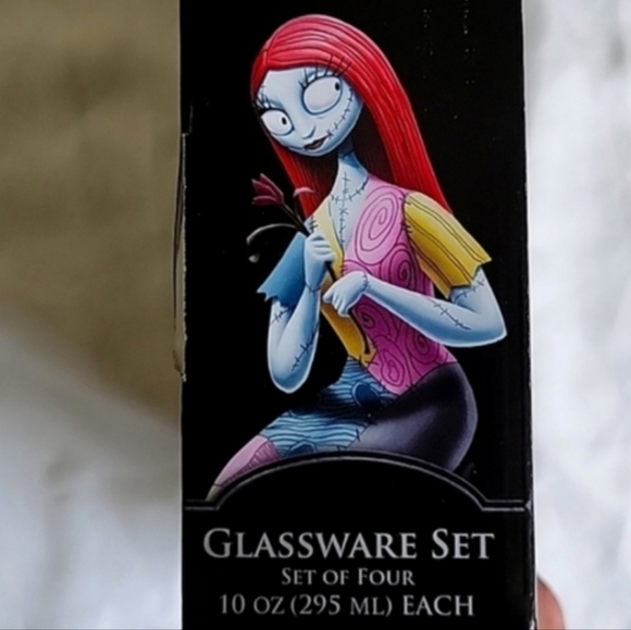 Disney Nightmare Before Christmas Glassware Set of 4 - Picture 8 of 11